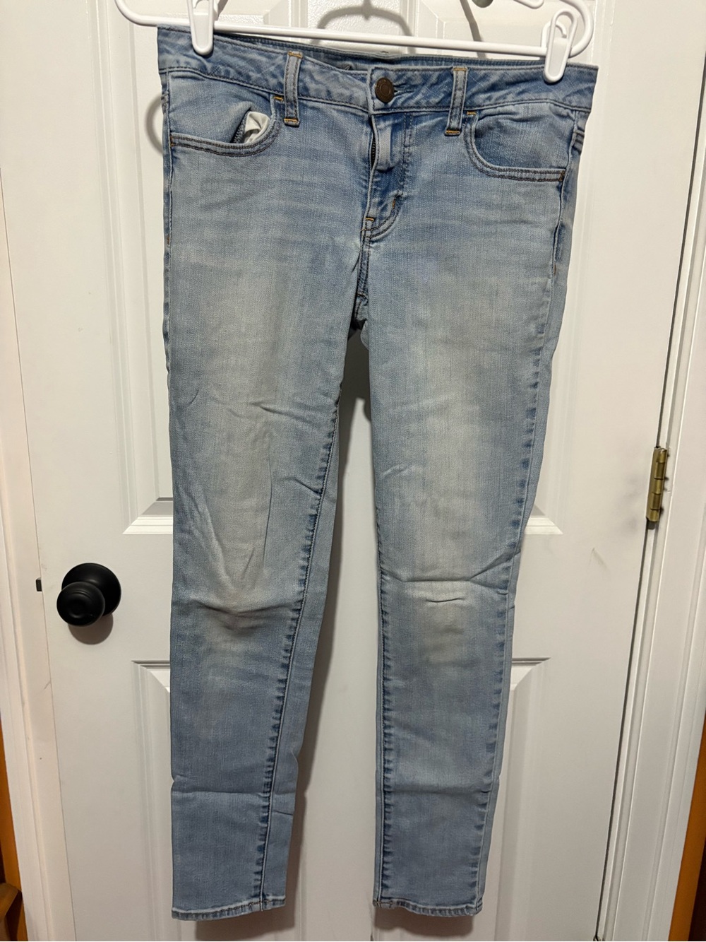 American Eagle Outfitters Light Blue Skinny Jeans